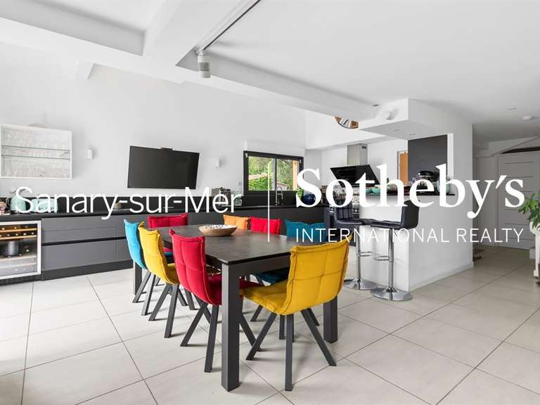 Maison Saint-Cyr-sur-Mer - 7 chambres - 407m²