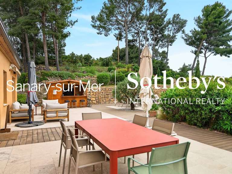 Maison Saint-Cyr-sur-Mer - 7 chambres - 407m²