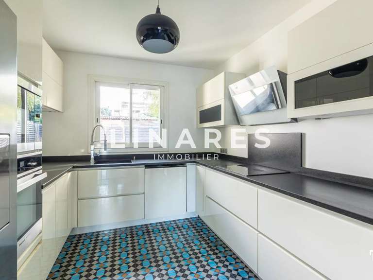 Maison Saint-Cyr-sur-Mer - 3 chambres - 97m²