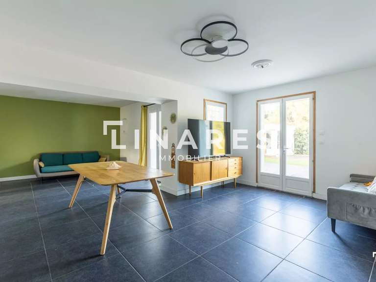 Maison Saint-Cyr-sur-Mer - 3 chambres - 97m²