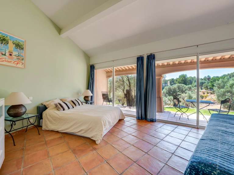 Maison Saint-Cyr-sur-Mer - 12 chambres - 723m²