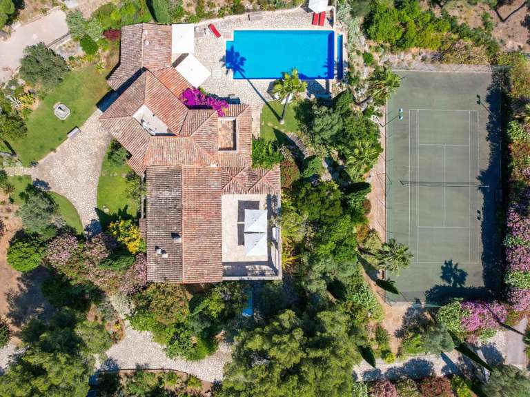 Maison Saint-Cyr-sur-Mer - 12 chambres - 723m²
