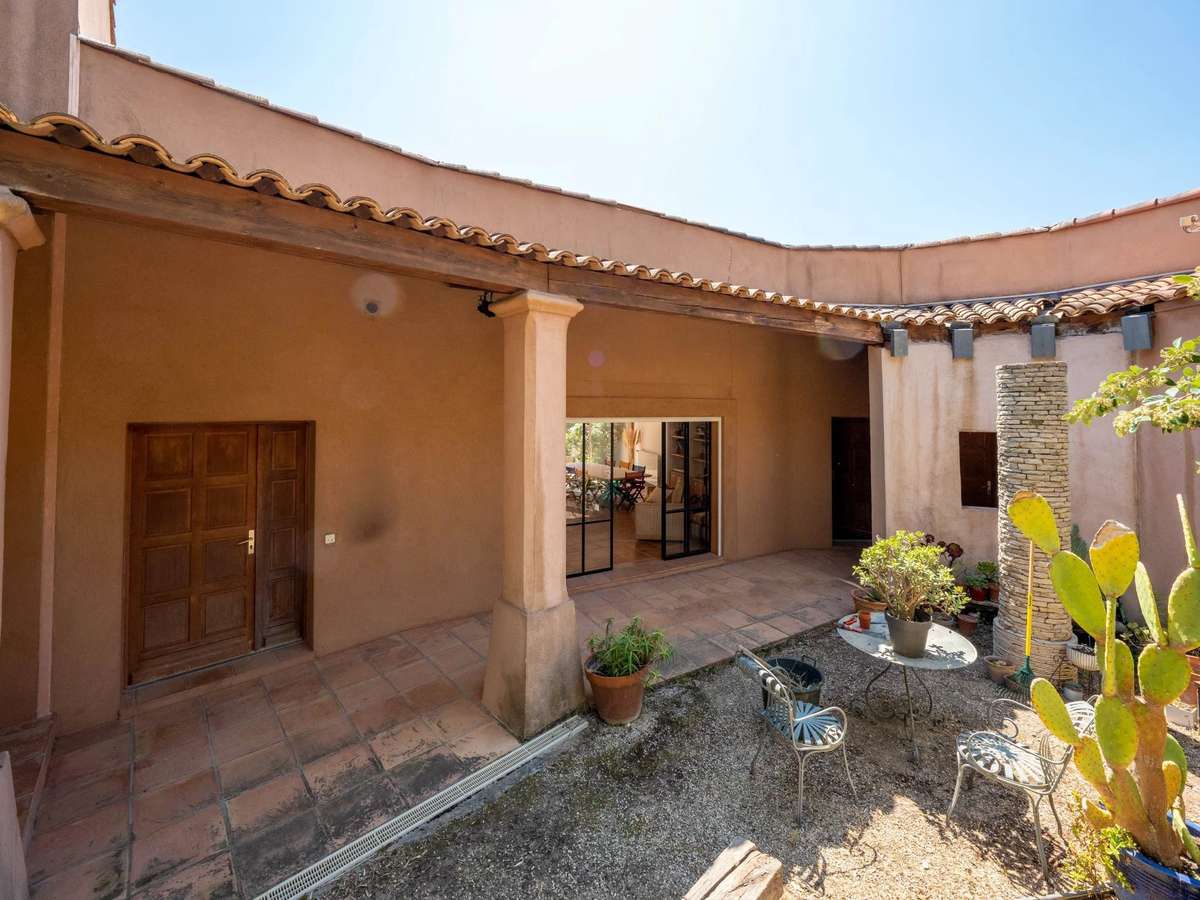 Maison Saint-Cyr-sur-Mer
