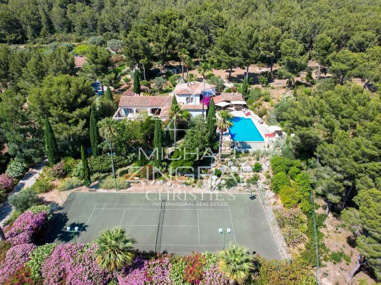 Maison Saint-Cyr-sur-Mer - 8 chambres - 428m²