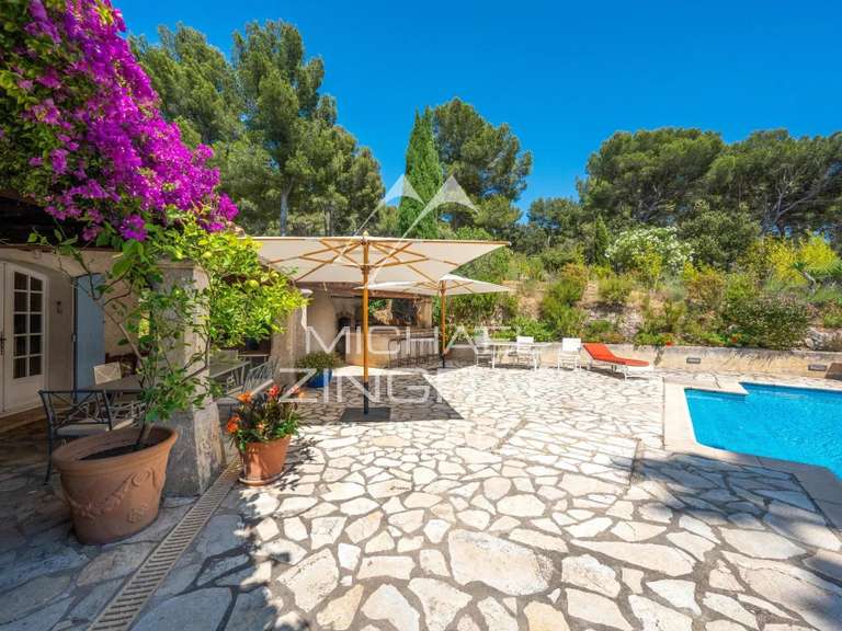 Maison Saint-Cyr-sur-Mer - 8 chambres - 428m²