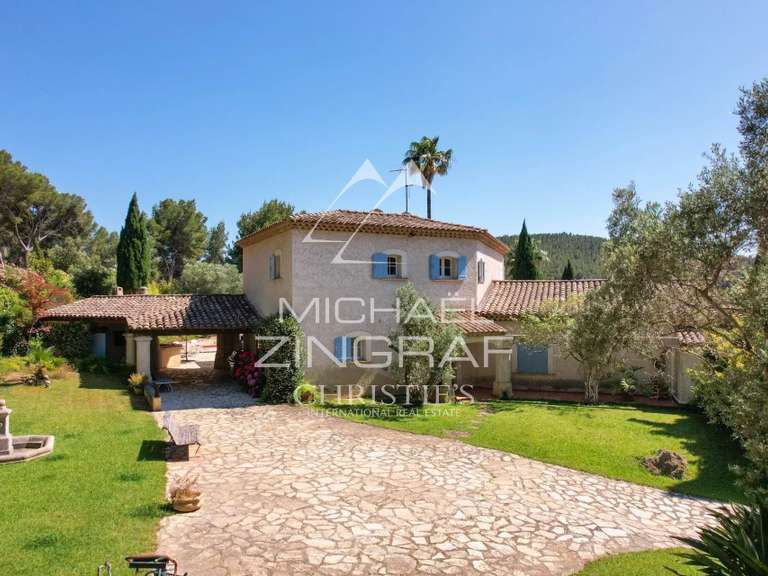 Maison Saint-Cyr-sur-Mer - 8 chambres - 428m²
