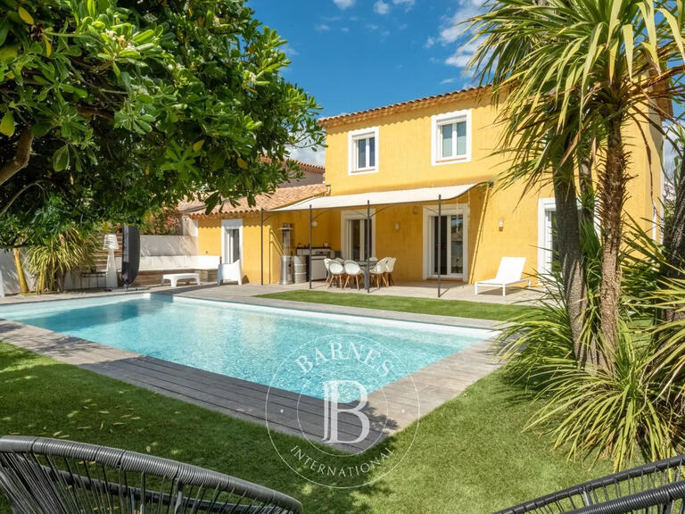 Vente Villa Saint-Cyr-sur-Mer - 4 chambres