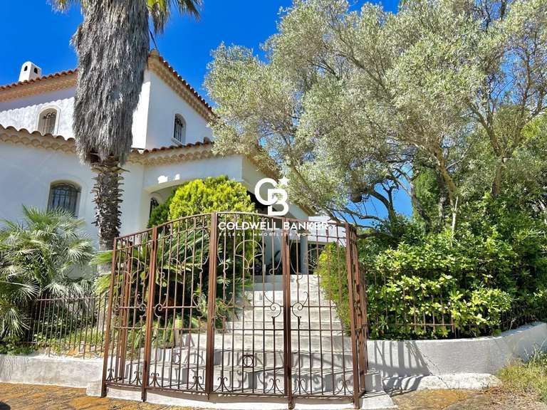 Villa Saint-Cyr-sur-Mer - 4 bedrooms - 263m²