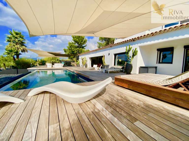 Villa avec Vue sur mer Saint-Cyr-sur-Mer - 4 chambres - 275m²