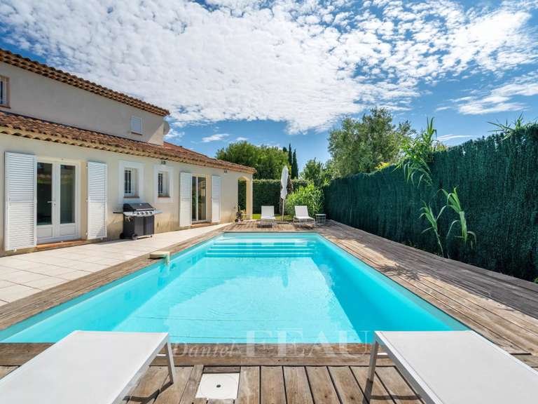 Villa Saint-Cyr-sur-Mer - 4 bedrooms - 181m²