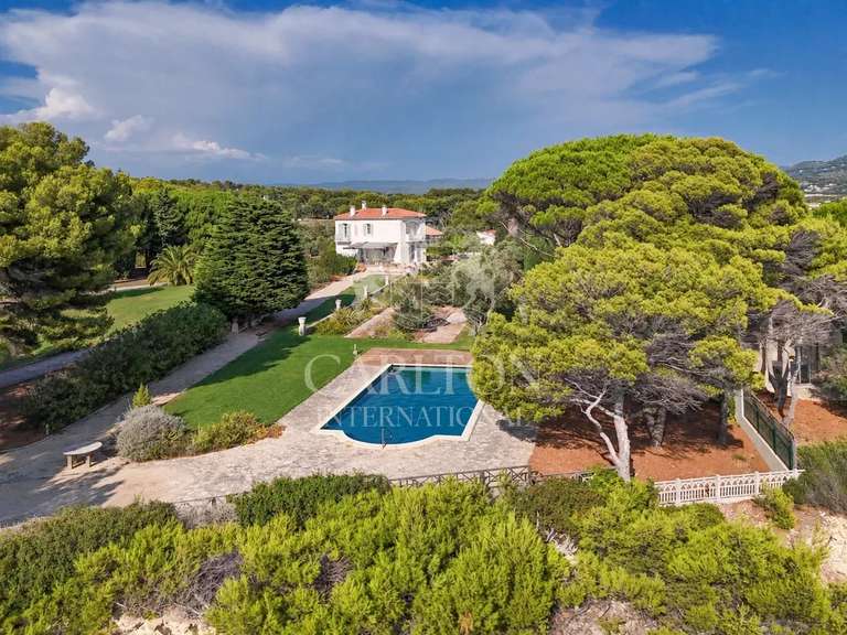 Villa Saint-Cyr-sur-Mer - 10 bedrooms - 400m²