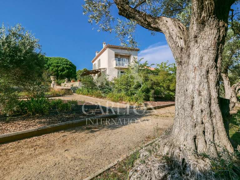 Villa Saint-Cyr-sur-Mer - 10 bedrooms - 400m²