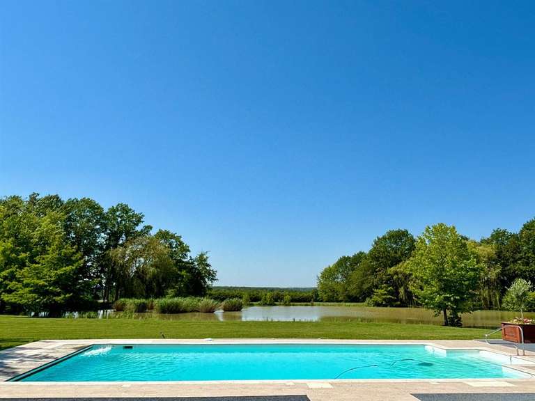 Maison Saint-Cyran-du-Jambot - 10 chambres - 640m²