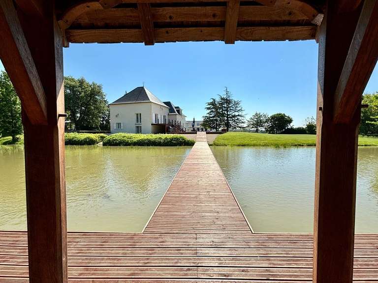 Maison Saint-Cyran-du-Jambot - 10 chambres - 640m²