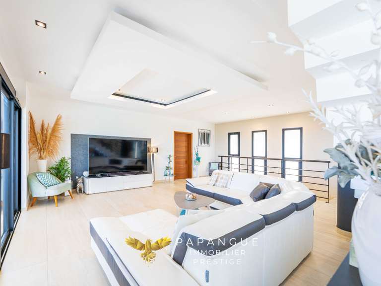 Maison Saint-Denis - 3 chambres - 238m²