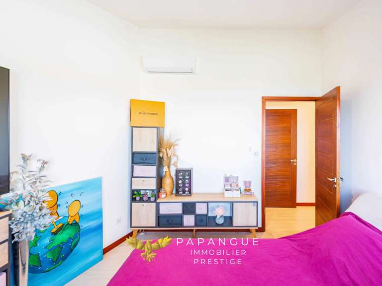 House Saint-Denis - 3 bedrooms - 238m²