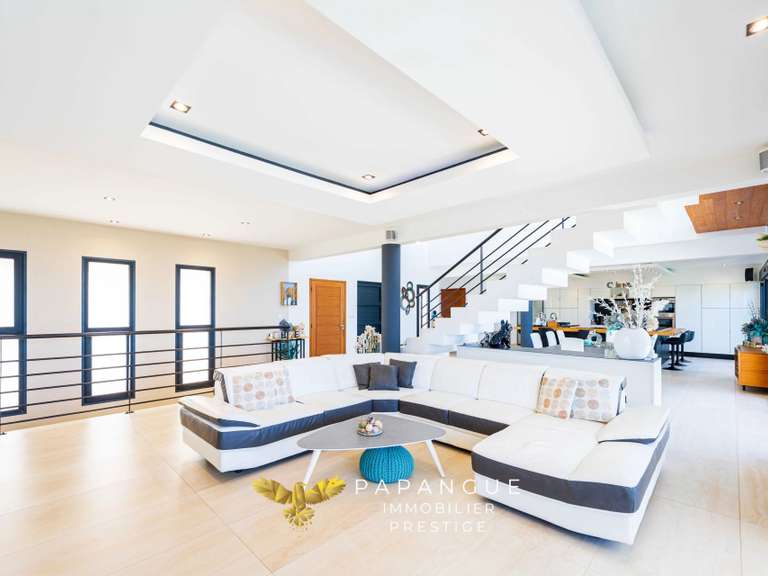 House Saint-Denis - 3 bedrooms - 238m²