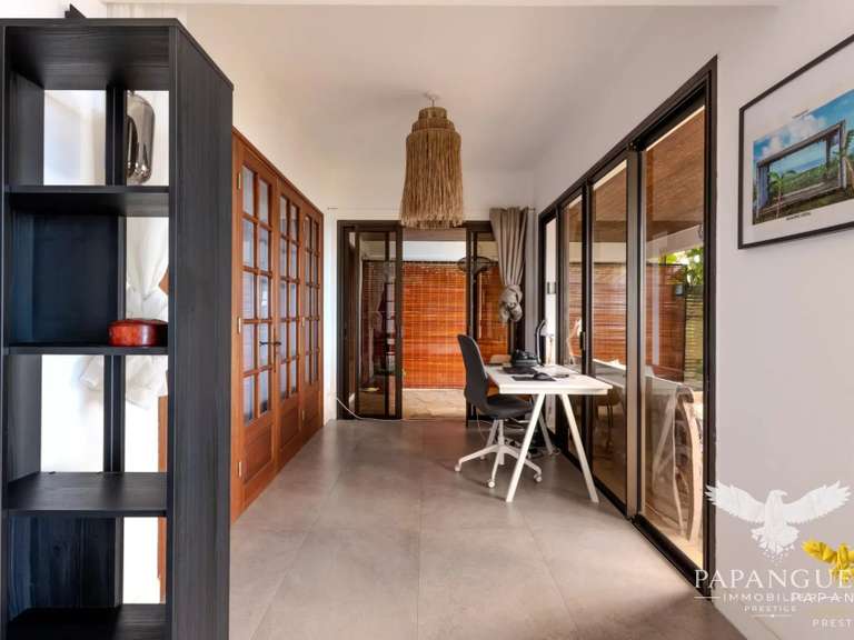 House with Sea view Saint-Denis - 1 bedroom - 287m²