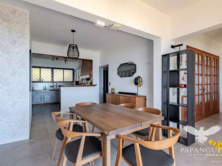 House with Sea view Saint-Denis - 1 bedroom - 287m²