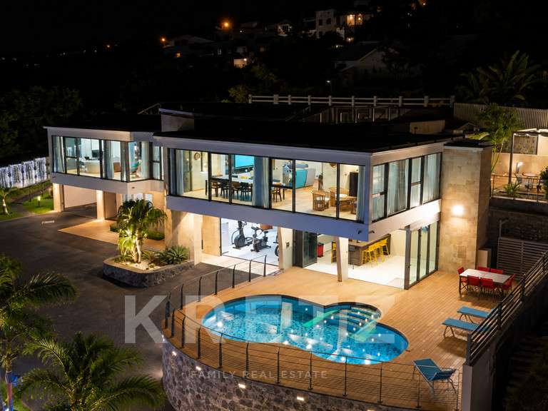 Maison Saint-Denis - 3 chambres - 400m²