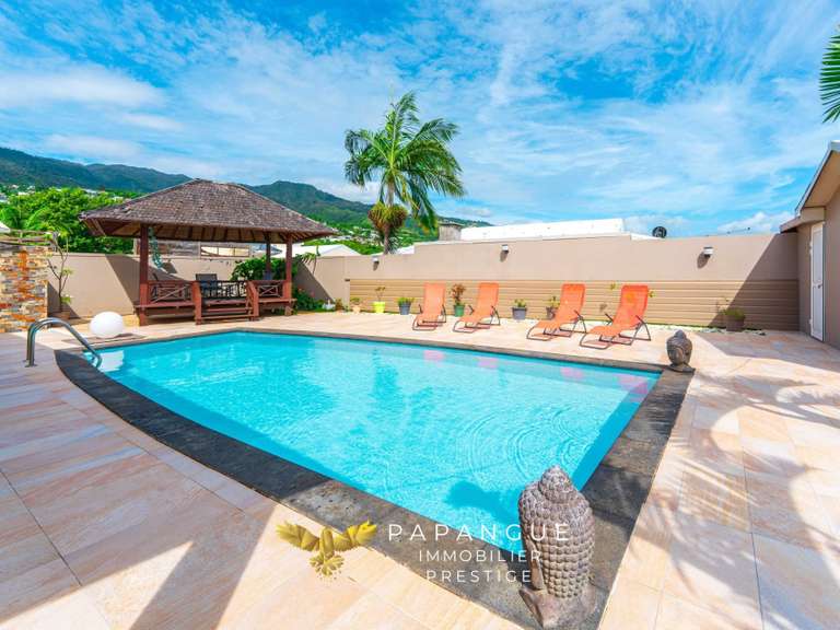 Villa Saint-Denis - 3 chambres - 195m²