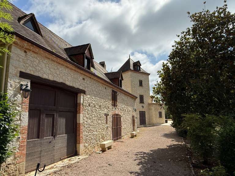 Maison Saint-Denis-Catus - 9 chambres - 405m²