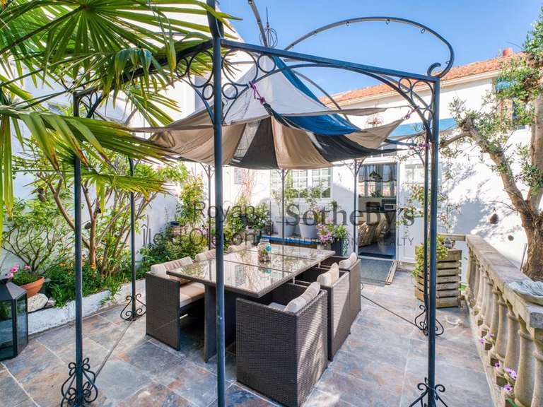 Maison Saint-Denis-d'Oléron - 4 chambres - 250m²