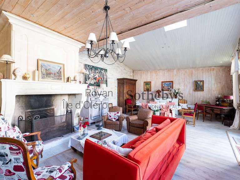 Maison Saint-Denis-d'Oléron - 4 chambres - 250m²