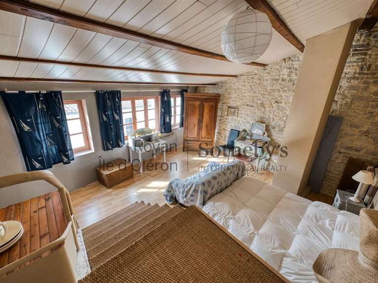 Maison Saint-Denis-d'Oléron - 4 chambres - 250m²