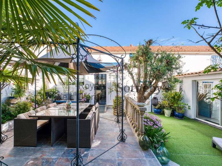 Maison Saint-Denis-d'Oléron - 4 chambres - 250m²