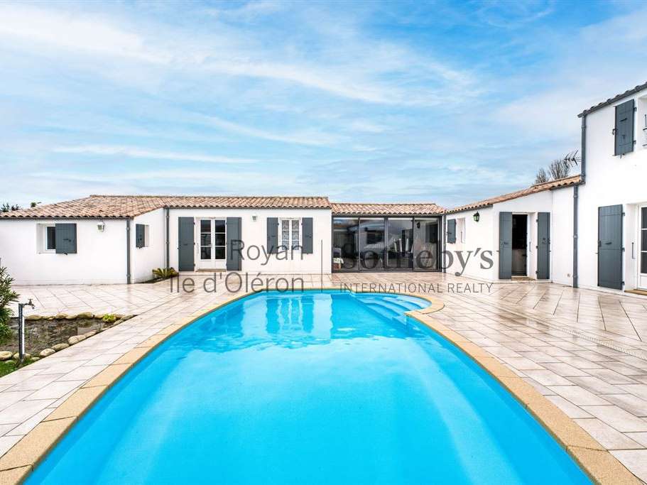 House Saint-Denis-d'Oléron