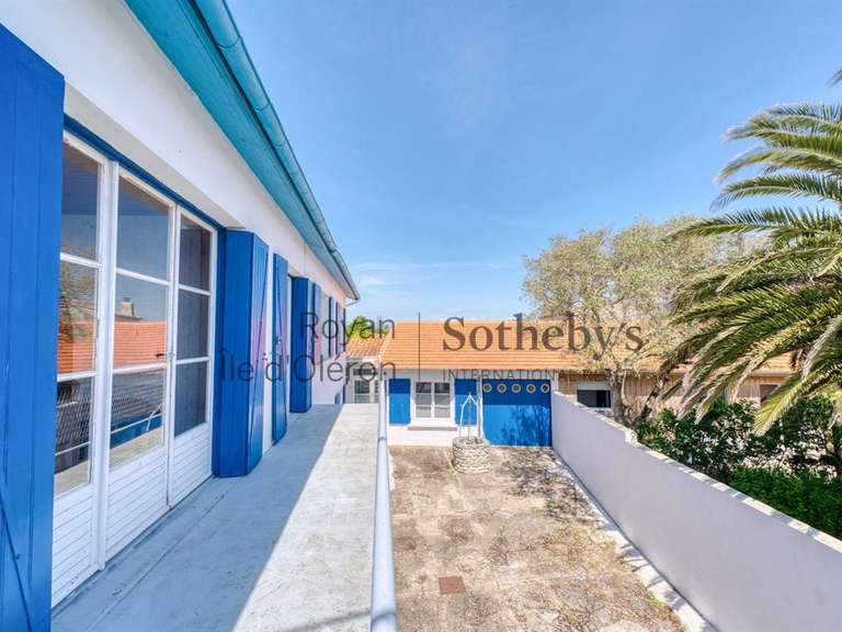 House Saint-Denis-d'Oléron - 5 bedrooms - 178m²