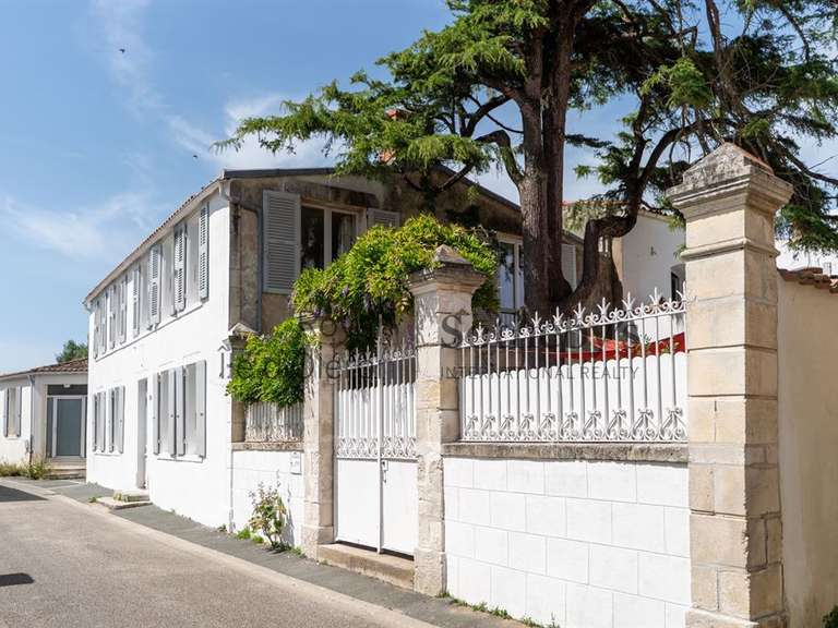 House Saint-Denis-d'Oléron - 9 bedrooms - 450m²