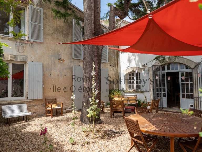 Maison Saint-Denis-d'Oléron - 9 chambres - 450m²