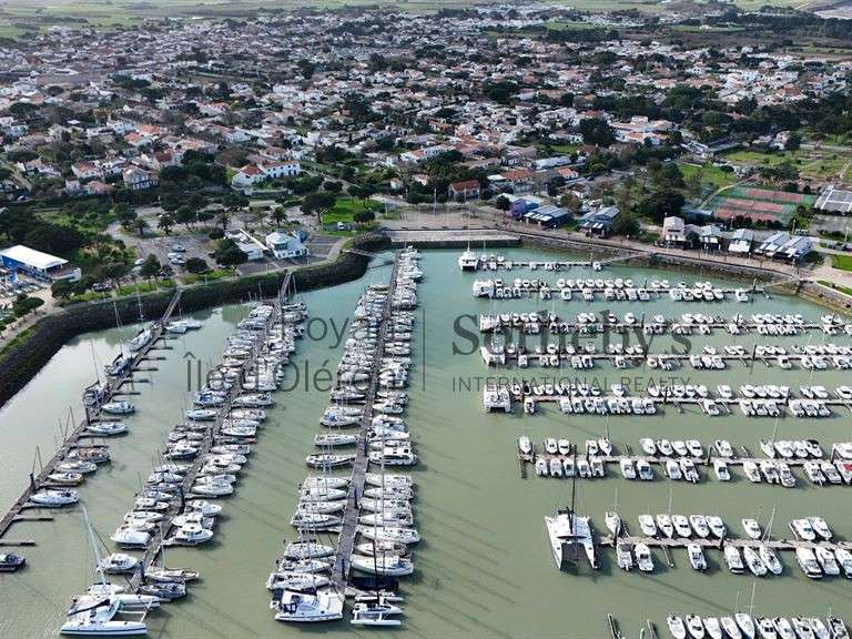 Maison Saint-Denis-d'Oléron - 5 chambres - 360m²