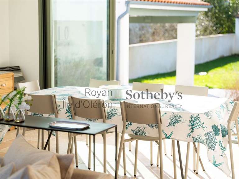 Maison Saint-Denis-d'Oléron - 4 chambres - 189m²