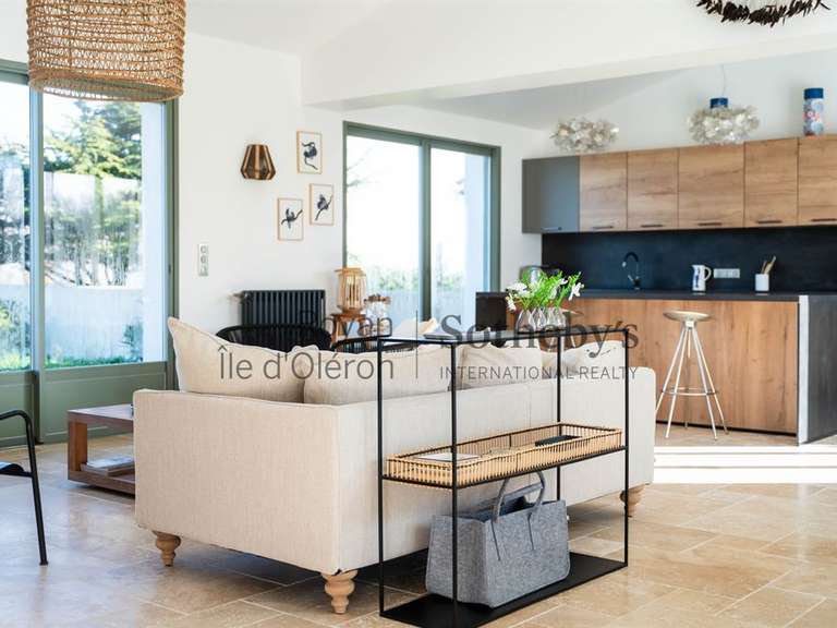 Maison Saint-Denis-d'Oléron - 4 chambres - 189m²