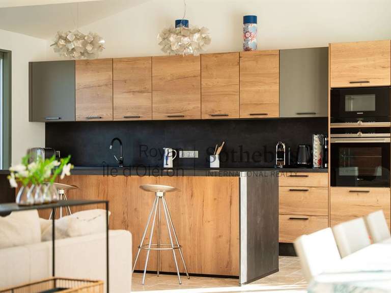 Maison Saint-Denis-d'Oléron - 4 chambres - 189m²