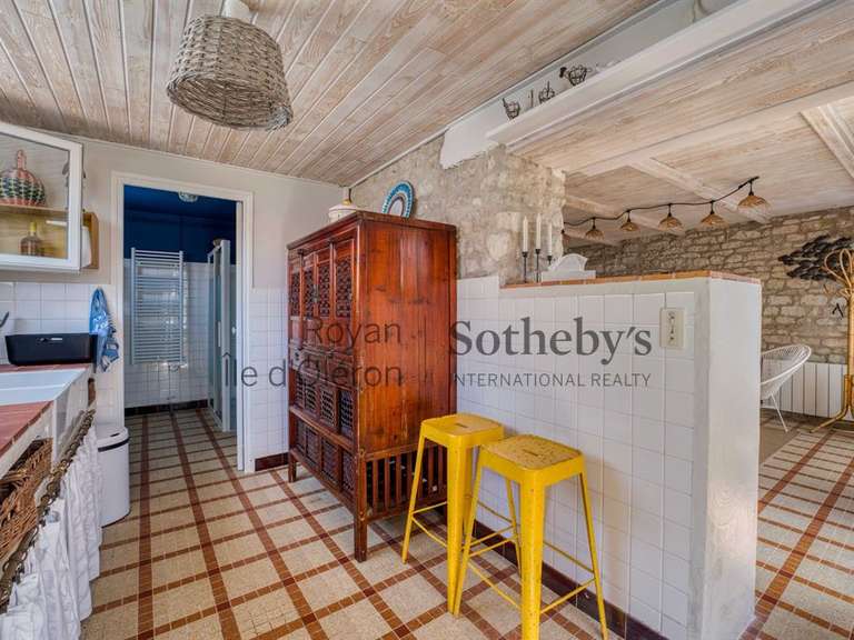 Maison Saint-Denis-d'Oléron - 4 chambres - 134m²