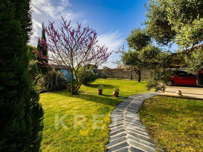 Maison Saint-Denis-d'Oléron - 5 chambres - 270m²