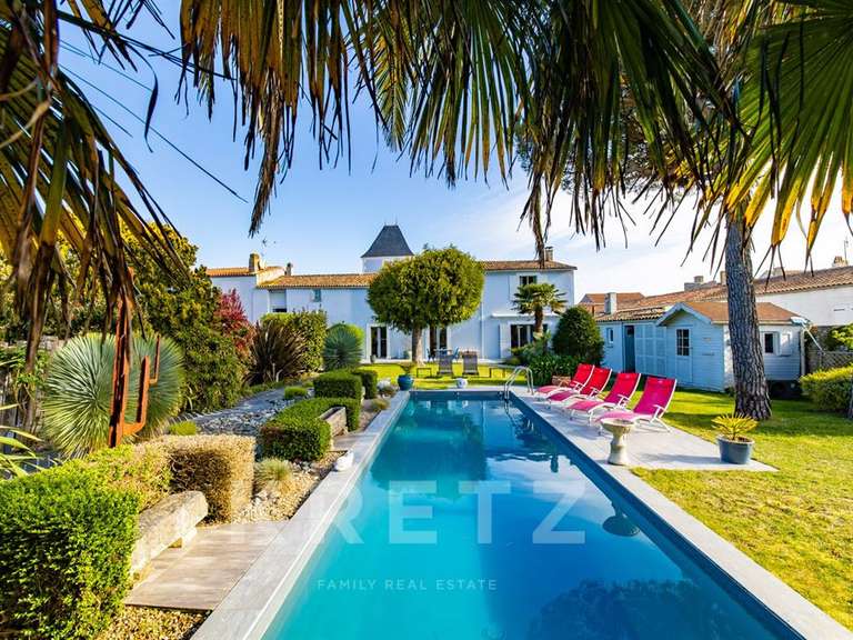 Maison Saint-Denis-d'Oléron - 5 chambres - 270m²