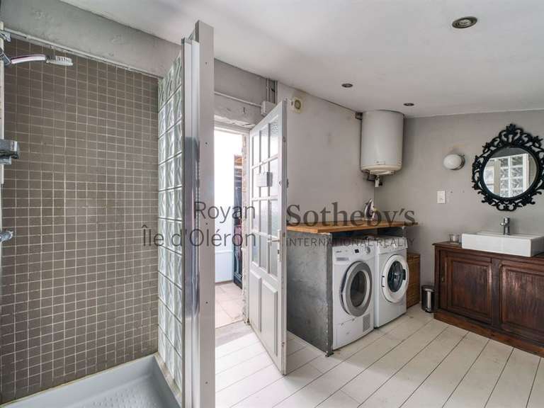 Maison Saint-Denis-d'Oléron - 5 chambres - 152m²