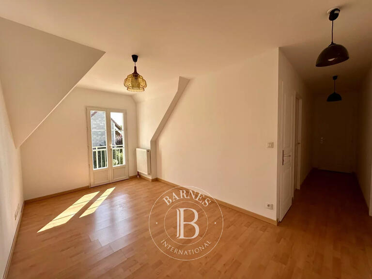 Maison Saint-Denis-en-Val - 5 chambres - 168m²