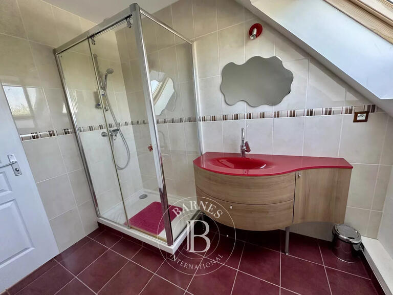 Maison Saint-Denis-en-Val - 5 chambres - 168m²
