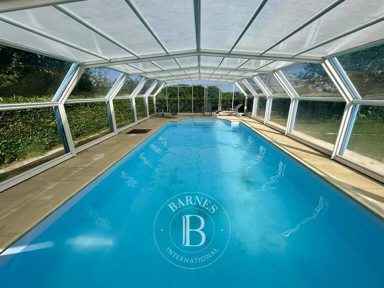Maison Saint-Denis-en-Val - 5 chambres - 168m²