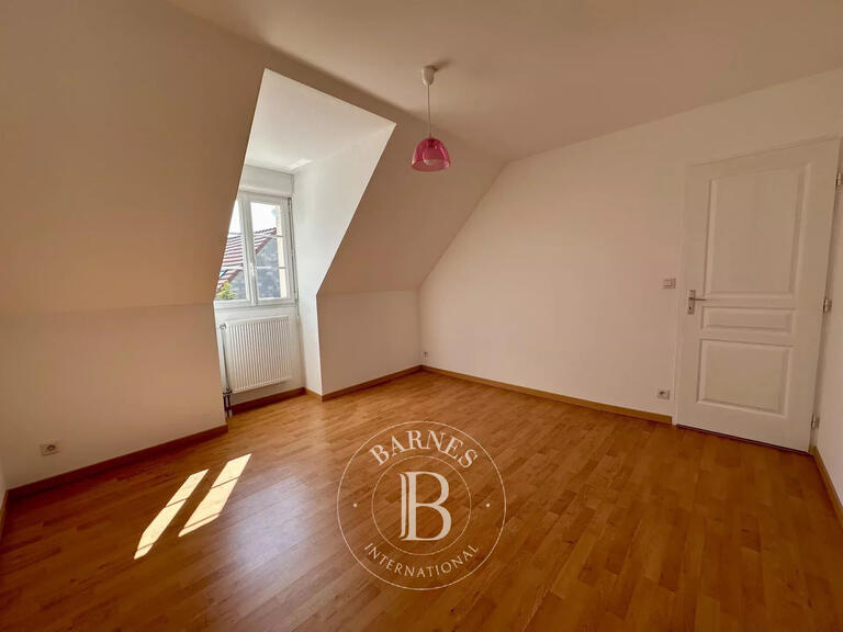 Maison Saint-Denis-en-Val - 5 chambres - 168m²