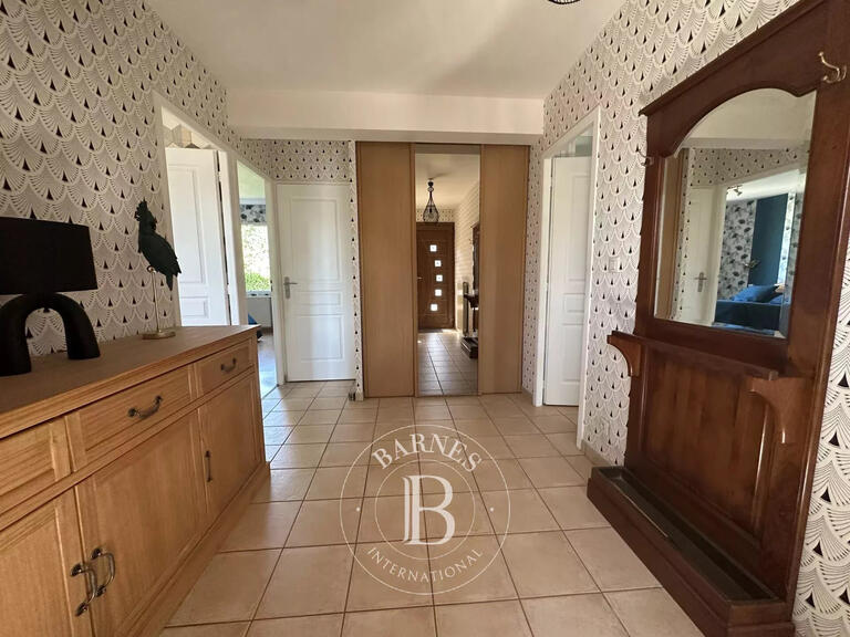 Maison Saint-Denis-en-Val - 5 chambres - 168m²