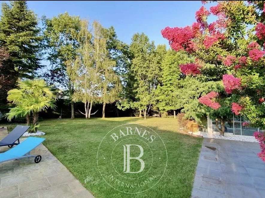 Villa Saint-Denis-en-Val