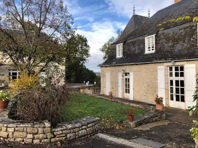 Maison Saint-Denis-lès-Martel - 40 chambres - 405m²