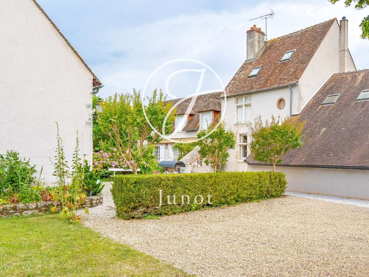 Maison Saint-Denis-sur-Loire